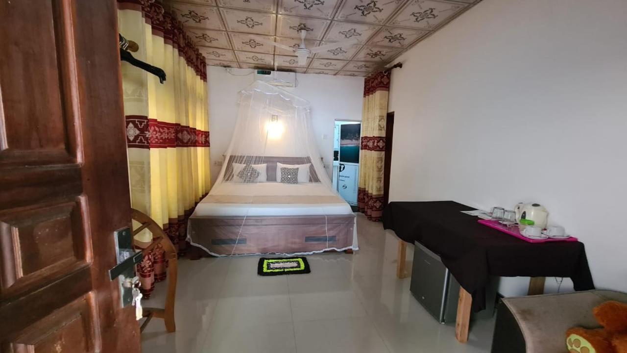 Kavidi Villa Home Stay Тангалле Номер фото